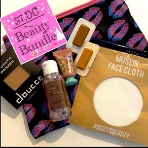 $7 beauty bag bundle deal! J18